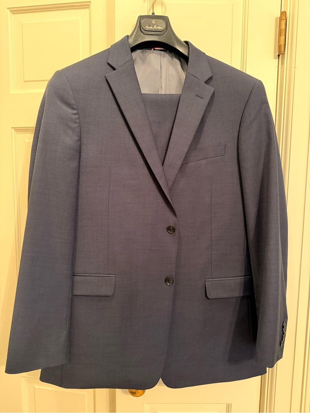 Tommy Hilfiger Men’s Navy Blue Suit 44L Jacket 36W x 32L Pants Wool Blend